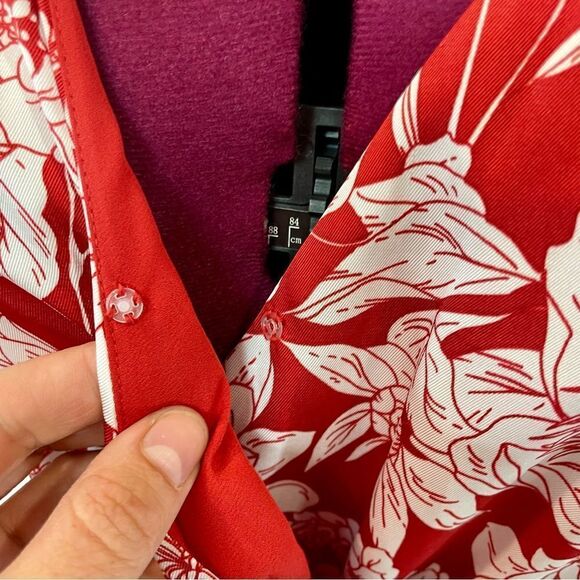 Rebecca Minkoff Red White Mary Floral-Print Wrap Top Wrap Blouse Puff sleeves M - Picture 6 of 12